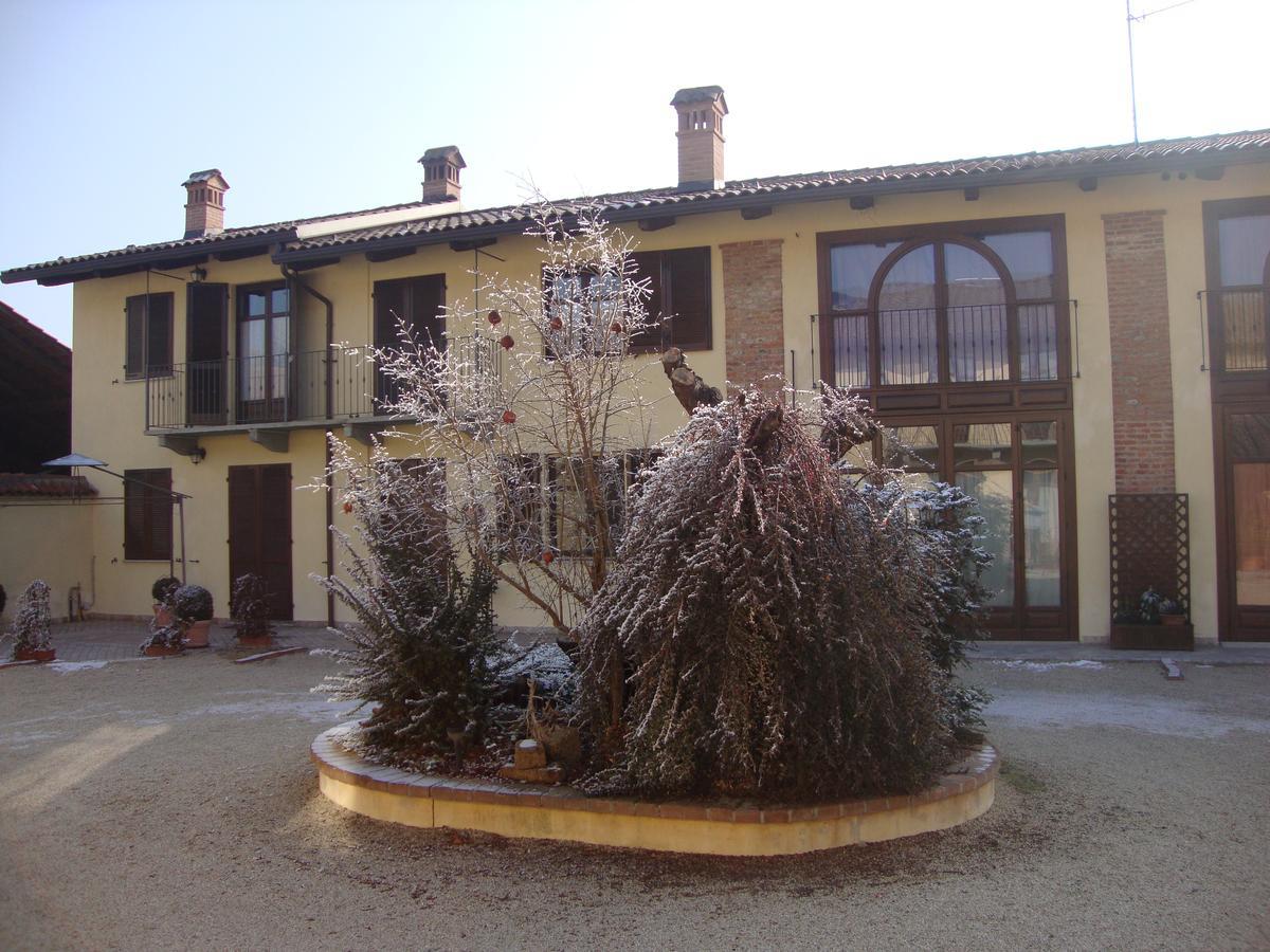 Al Calar Della Sera Sommariva del Bosco Esterno foto